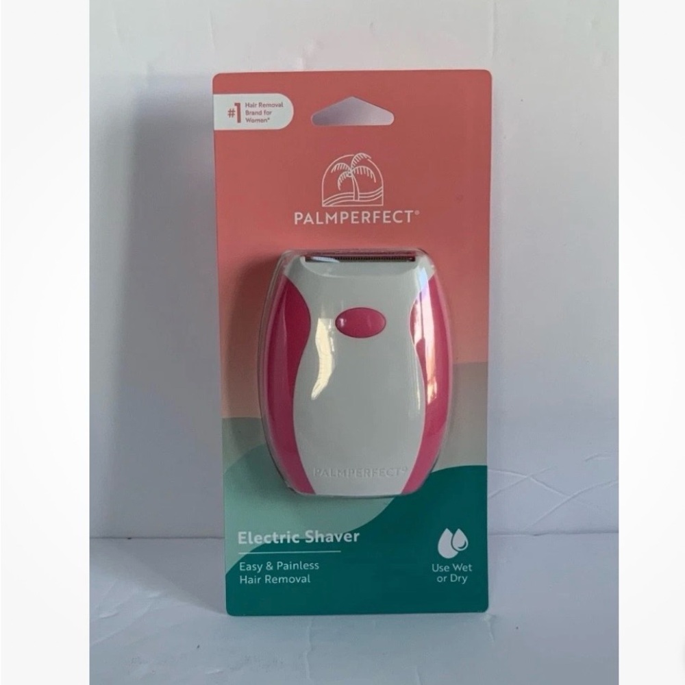 Electric Shaver in Pink and White